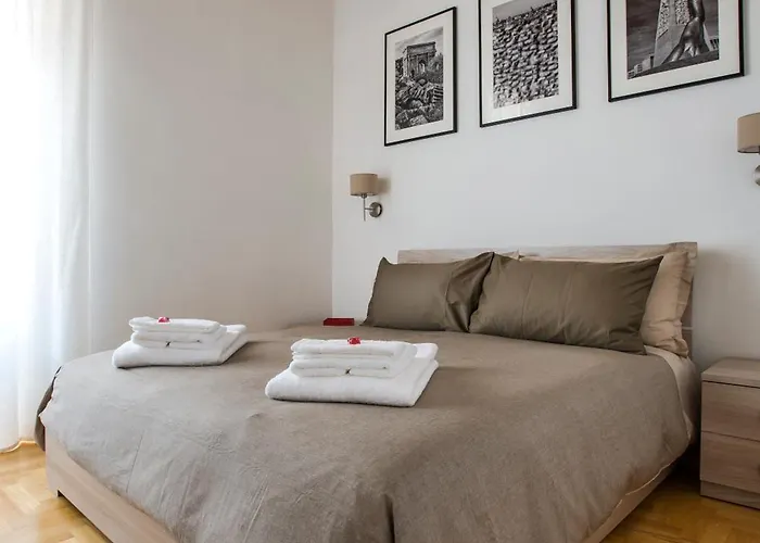 Domus Giulio - Vatican Museums 別荘 *